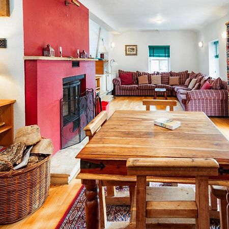 Delphi Lodge Cottages Лийнан Екстериор снимка