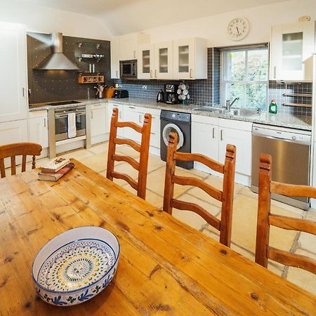 Delphi Lodge Cottages Лийнан Екстериор снимка