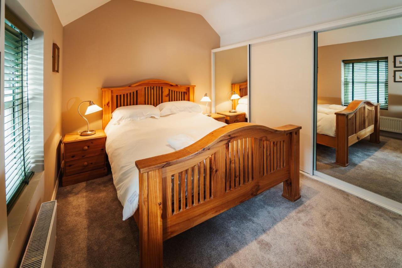 Delphi Lodge Cottages Лийнан Екстериор снимка